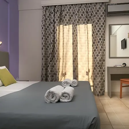 Elena's Hotel 2*